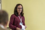  Marcela Roubalov moderuje druh blok konference nazvan Spirituln pe a pe o spiritualitu