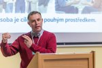 Konference Vztahy a vazby: Pat�it � souviset � pe�ovat
